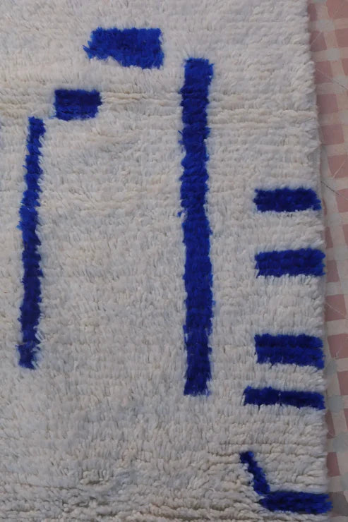 Berber Runner Rug Azilal White with Majorelle Blue Patterns - 308 x 79 cm