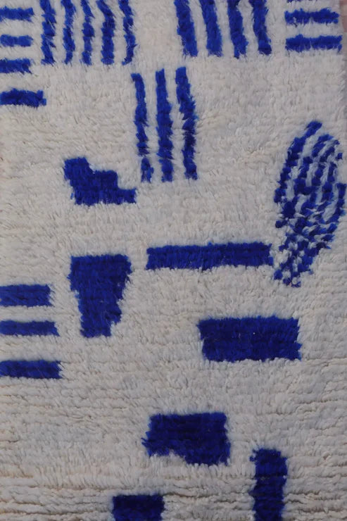 Berber Runner Rug Azilal White with Majorelle Blue Patterns - 308 x 79 cm