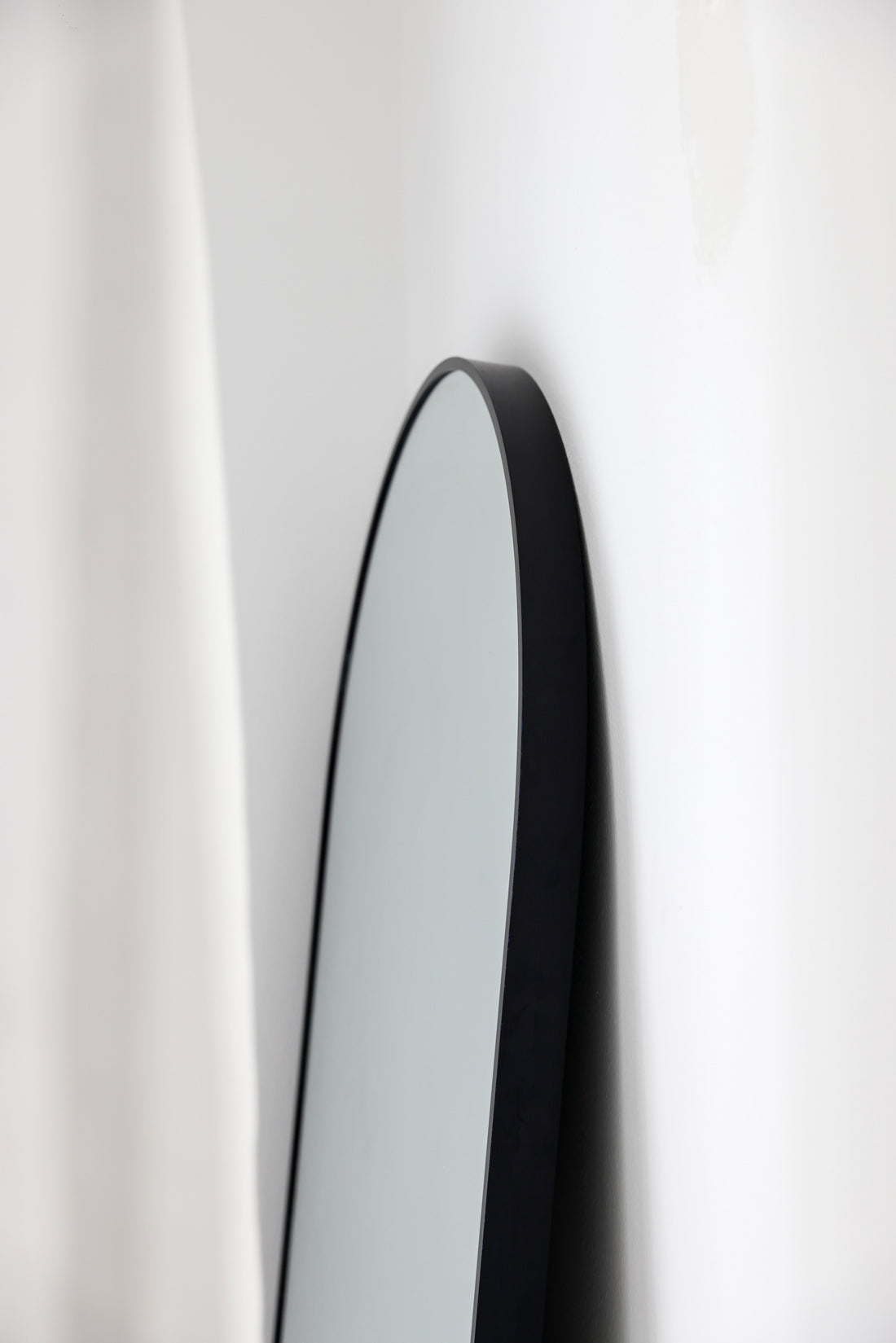 Half Moon Mirror Black